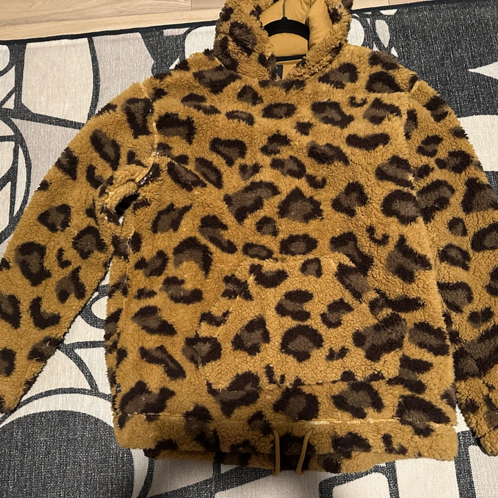 Leopard print pull over sweat shirt